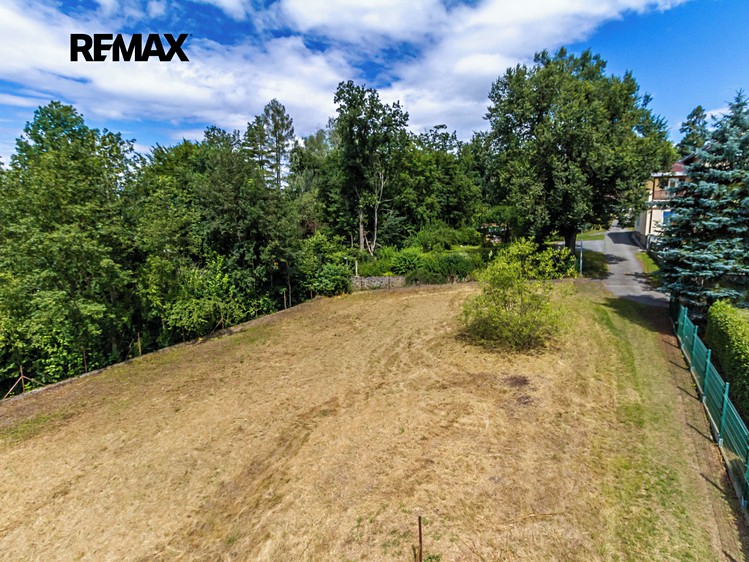 Prodej  stavebního pozemku 845 m² - foto 4