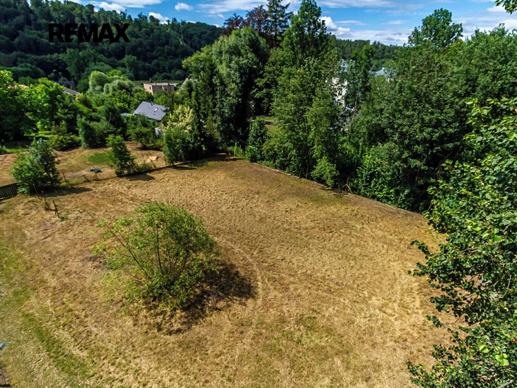 Prodej  stavebního pozemku 845 m² - foto 3