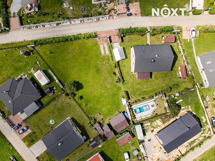 Prodej  stavebního pozemku 996 m² - foto 4