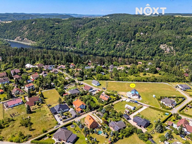 Prodej  stavebního pozemku 1 042 m² - foto 5