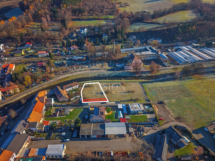 Prodej stavebního pozemku 1 050 m² - foto 4