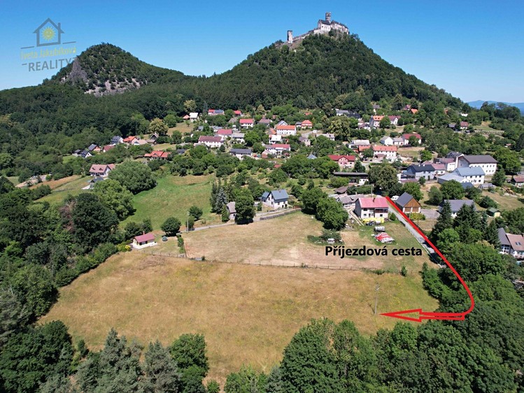 Prodej  stavebního pozemku 4 305 m² - foto 6