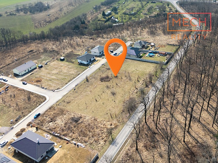 Prodej stavebního pozemku 999 m² - foto 5