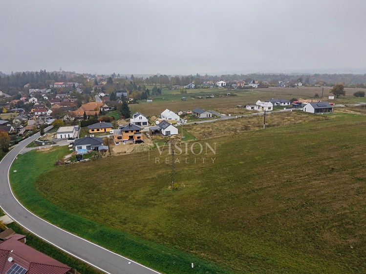 Prodej stavebního pozemku 2 023 m² - foto 2