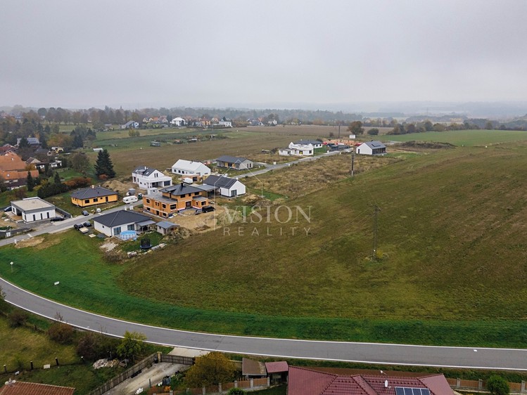 Prodej stavebního pozemku 2 023 m² - foto 5
