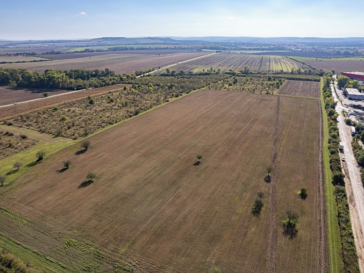 Prodej komerčního pozemku 11 182 m² - foto 6