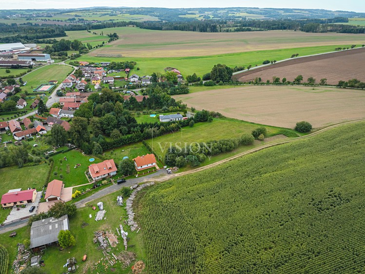Prodej stavebního pozemku 1 300 m² - foto 6
