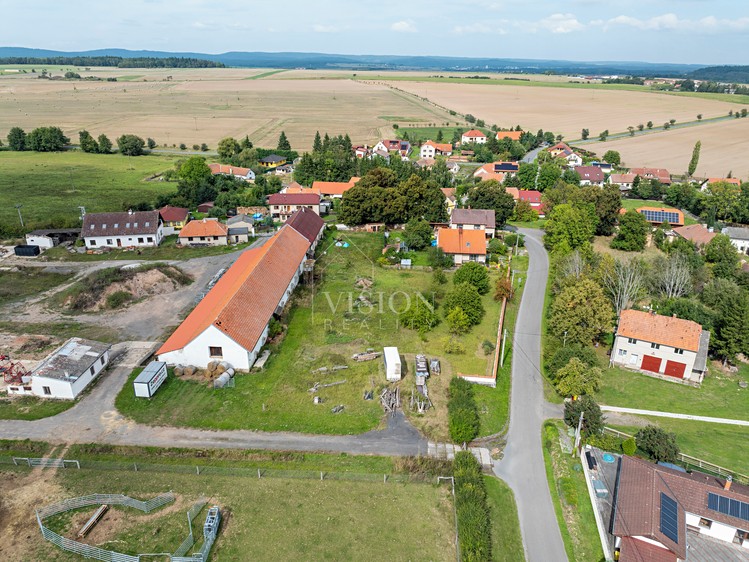 Prodej  stavebního pozemku 2 579 m² - foto 7
