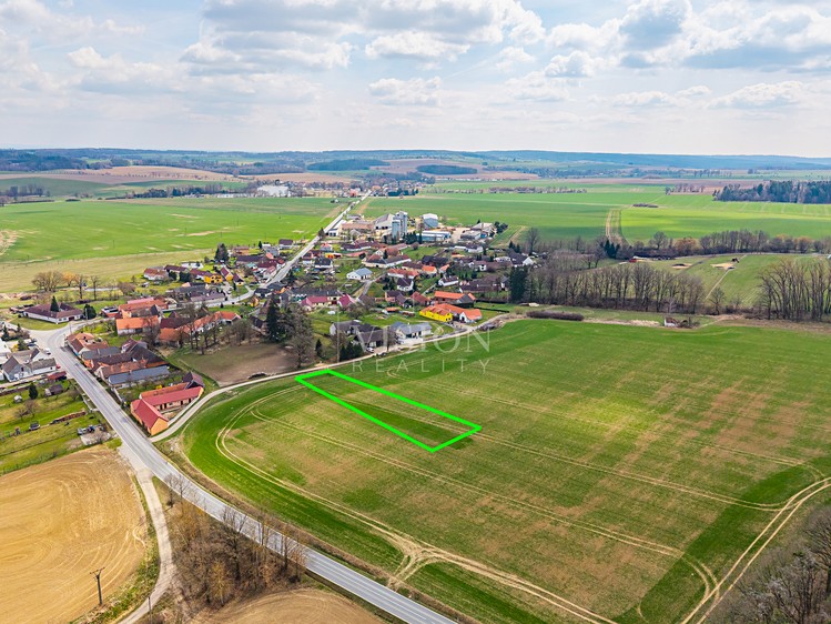 Prodej  stavebního pozemku 1 200 m² - foto 5
