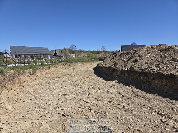 Prodej stavebního pozemku 700 m² - foto 6