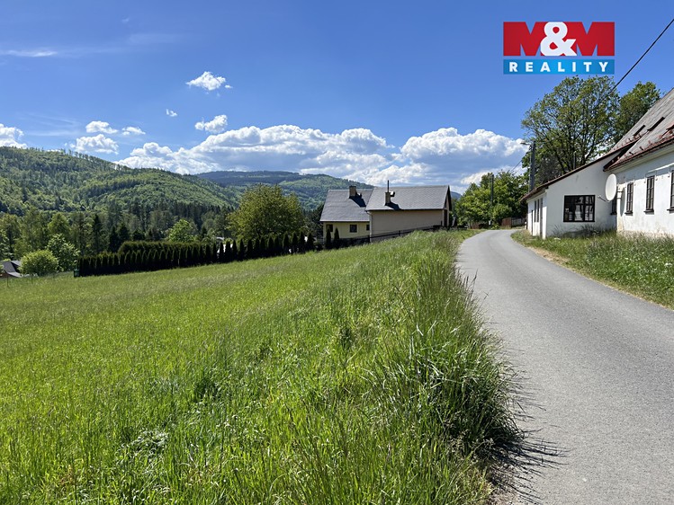 Prodej stavebního pozemku 1 325 m² - foto 2