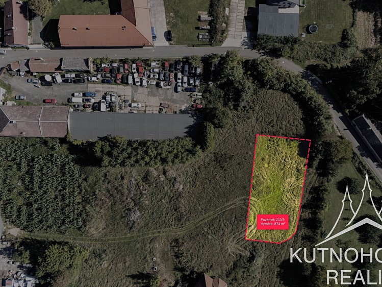 Prodej stavebního pozemku 874 m² - foto 2