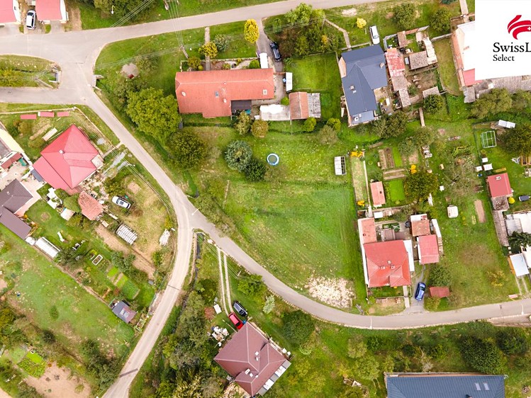 Prodej  stavebního pozemku 858 m² - foto 8