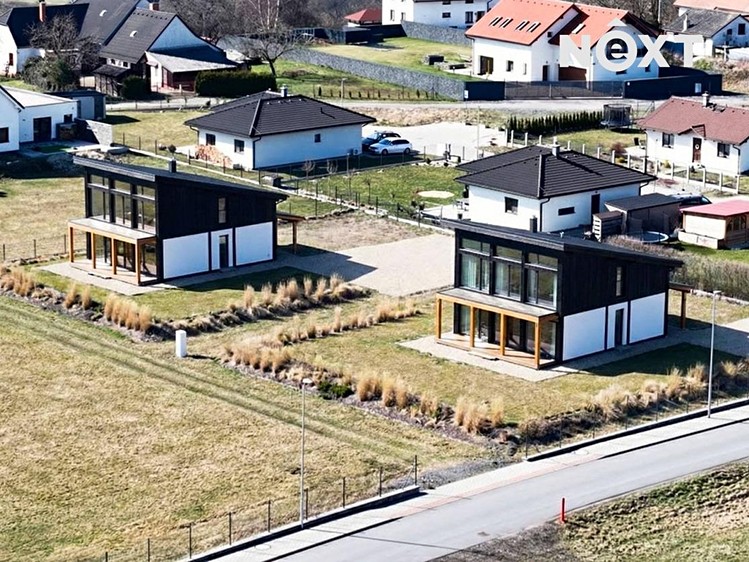 Prodej stavebního pozemku 1 053 m² - foto 5