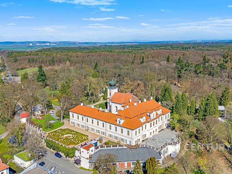 Prodej stavebního pozemku 2 504 m² - foto 2
