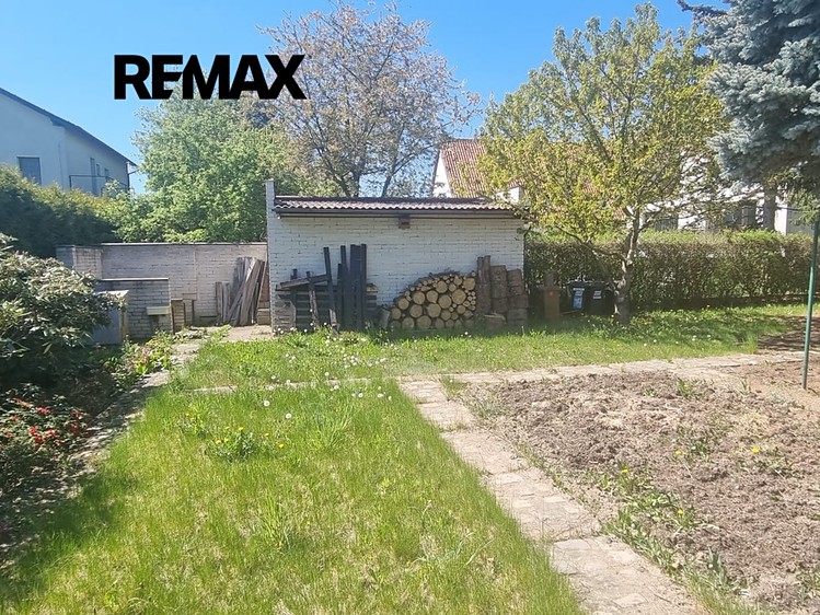 Prodej stavebního pozemku 799 m² - foto 2