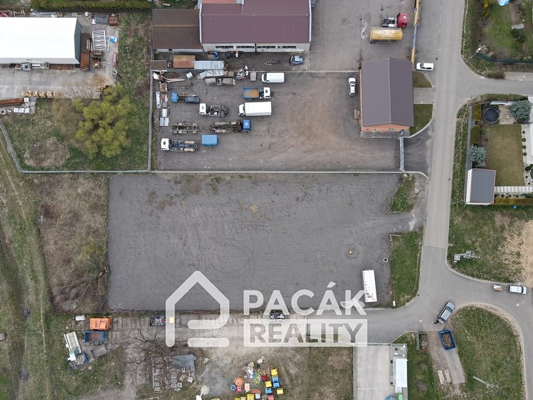 Prodej komerčního pozemku 2 553 m² - foto 2