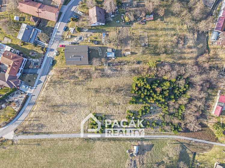 Prodej stavebního pozemku 4 220 m² - foto 4