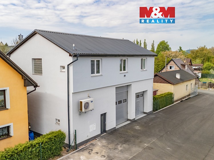 Prodej komerčního pozemku 1 036 m² - foto 1