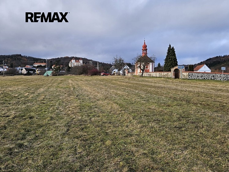 Prodej stavebního pozemku 1 556 m² - foto 2