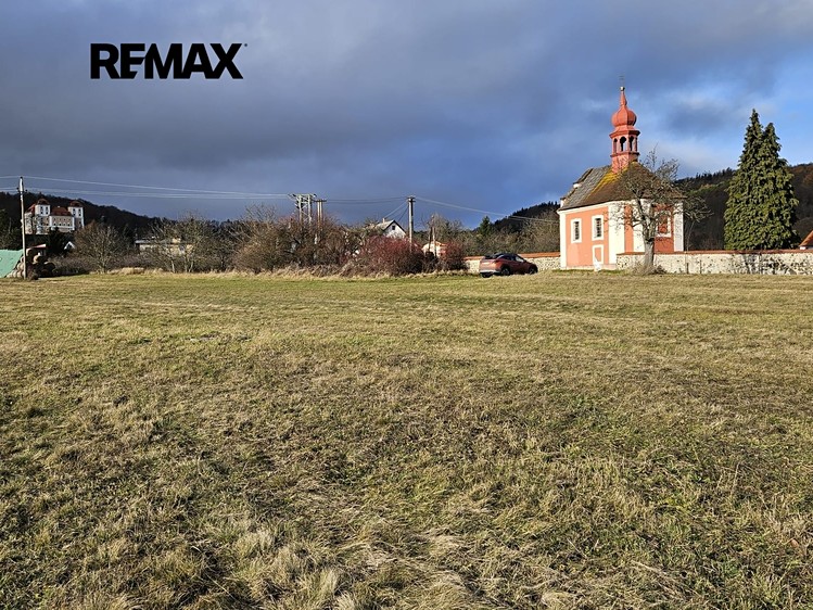 Prodej stavebního pozemku 1 556 m² - foto 4