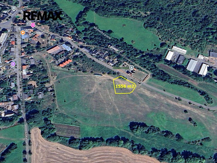 Prodej stavebního pozemku 1 556 m² - foto 8