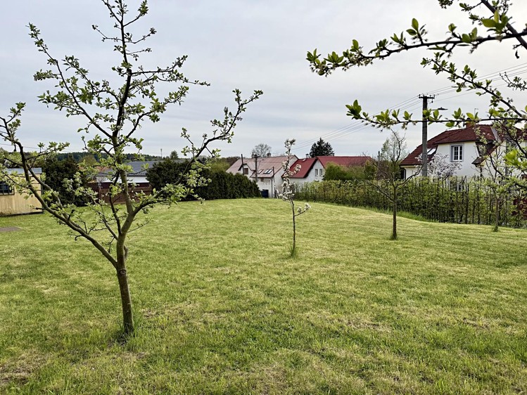 Prodej  stavebního pozemku 1 000 m² - foto 6