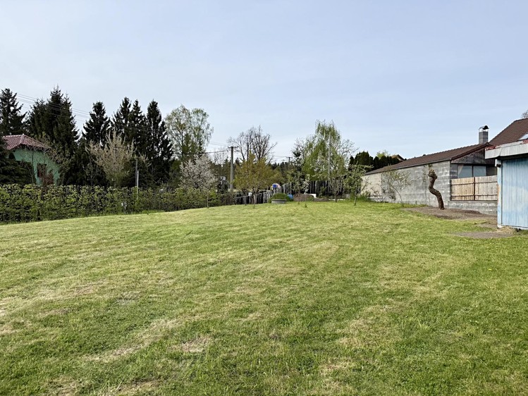 Prodej  stavebního pozemku 1 000 m² - foto 7