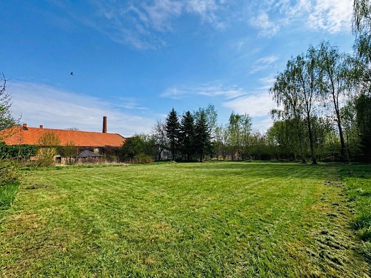 Prodej stavebního pozemku 9 747 m² - foto 5
