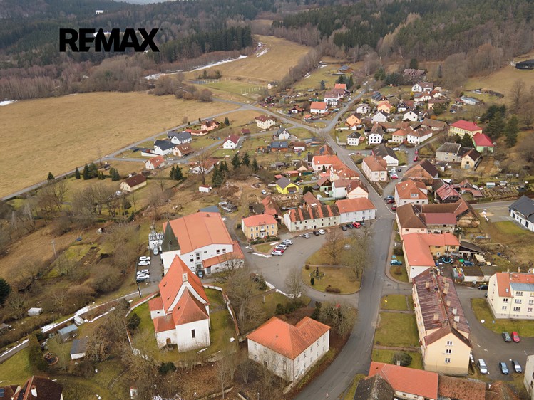 Prodej stavebního pozemku 2 270 m² - foto 2