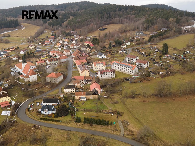 Prodej stavebního pozemku 2 270 m² - foto 3