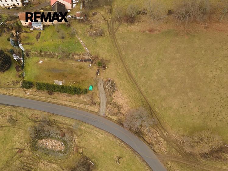 Prodej stavebního pozemku 2 270 m² - foto 4