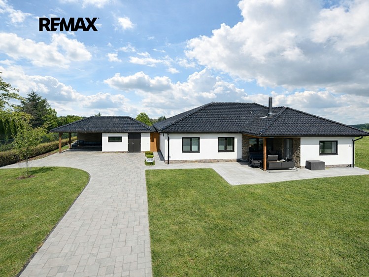 Prodej stavebního pozemku 4 580 m² - foto 1