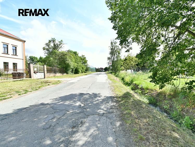 Prodej stavebního pozemku 4 580 m² - foto 5