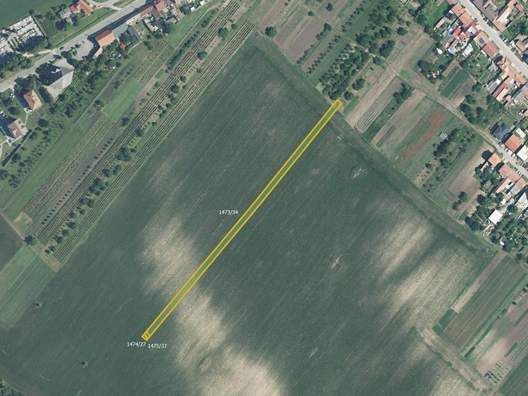 Prodej pole 7 224 m² - foto 1