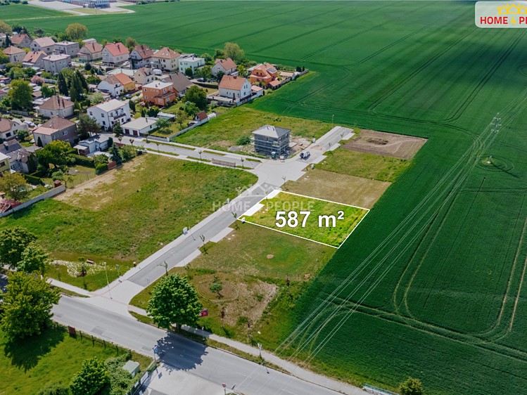 Prodej stavebního pozemku 587 m² - foto 8