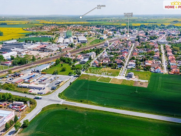 Prodej stavebního pozemku 587 m² - foto 6
