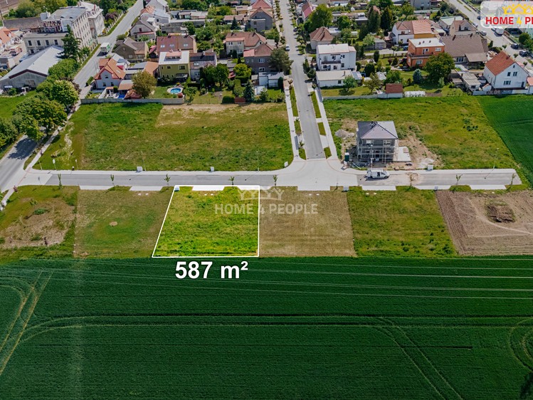 Prodej stavebního pozemku 587 m² - foto 7