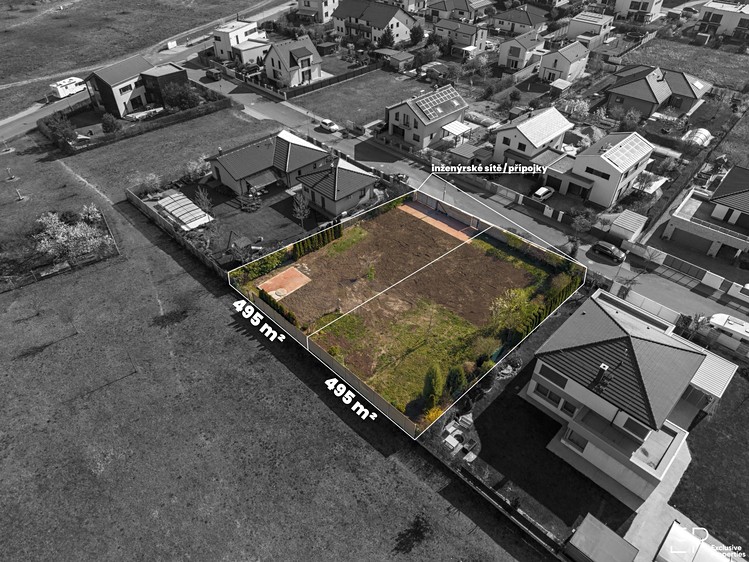 Prodej stavebního pozemku 990 m² - foto 3