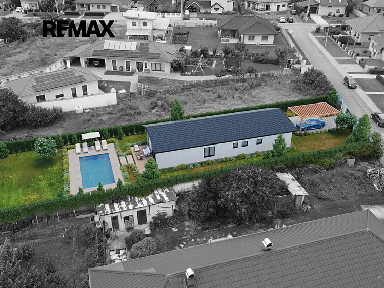 Prodej  stavebního pozemku 810 m² - foto 5