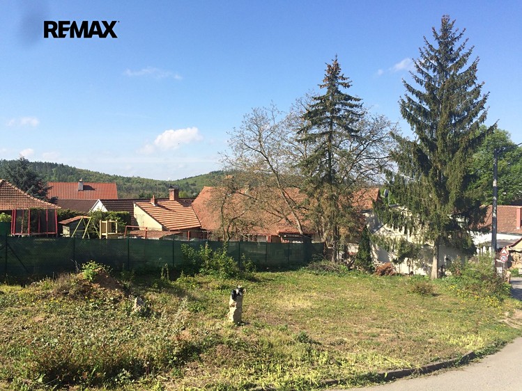 Prodej stavebního pozemku 310 m² - foto 6