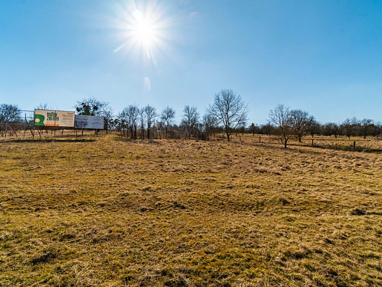 Prodej stavebního pozemku 2 603 m² - foto 3
