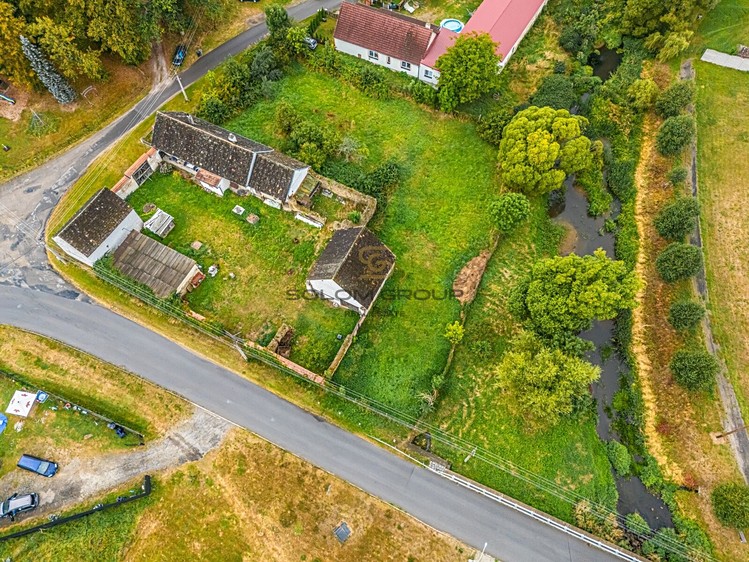 Prodej stavebního pozemku 1 745 m² - foto 2