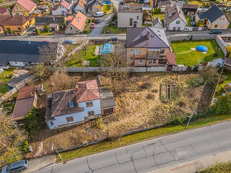 Prodej stavebního pozemku 718 m² - foto 2