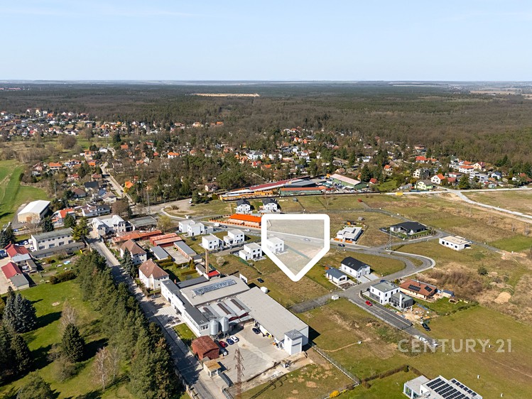 Prodej stavebního pozemku 750 m² - foto 3