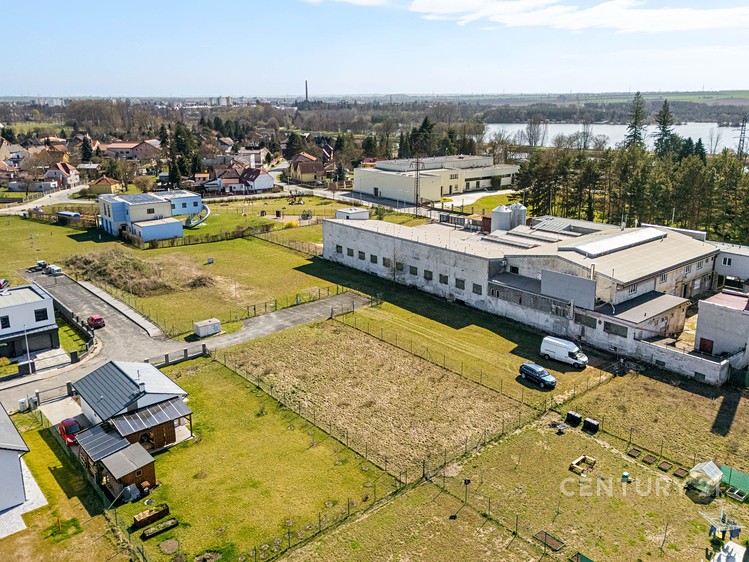 Prodej stavebního pozemku 750 m² - foto 7