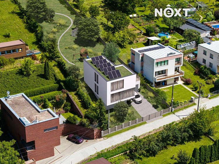 Prodej stavebního pozemku 1 276 m² - foto 2