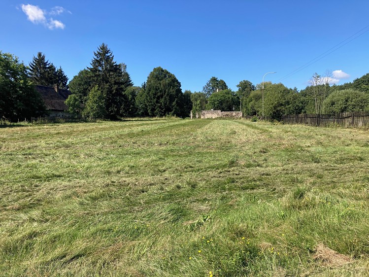 Prodej stavebního pozemku 1 789 m² - foto 5