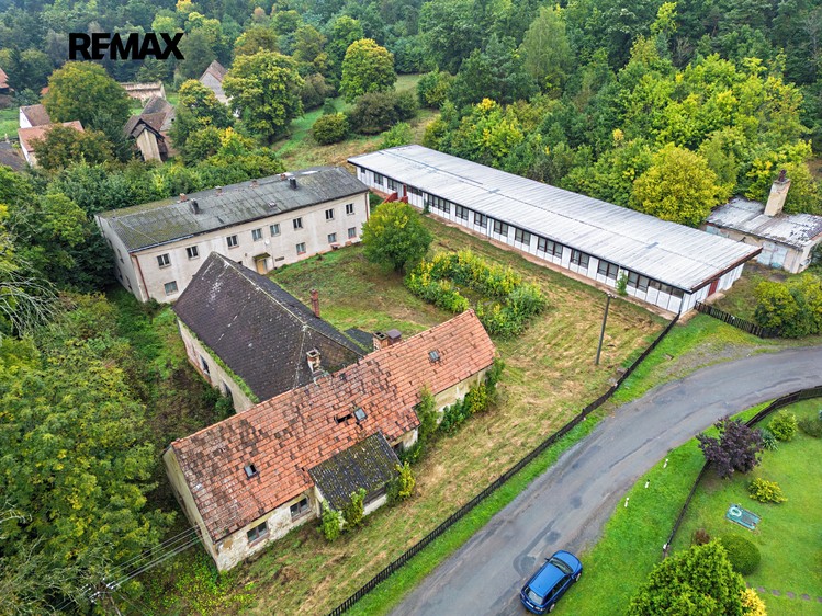 Prodej stavebního pozemku 7 613 m² - foto 1