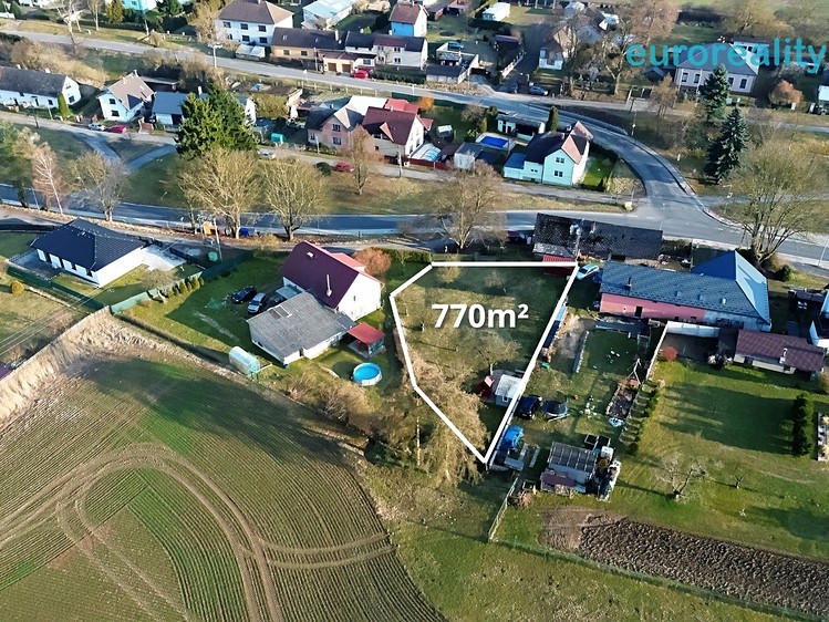 Prodej stavebního pozemku 774 m² - foto 4
